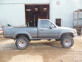 1994 TOYOTA PICKUP STANDARD CAB GRAY 4WD MT 2.4 Z19595